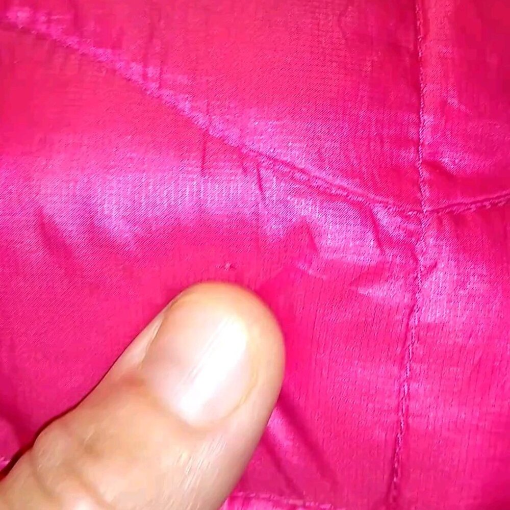 Large Marmot red puffer jacket ❤️🦦 - Picture 13 of 13